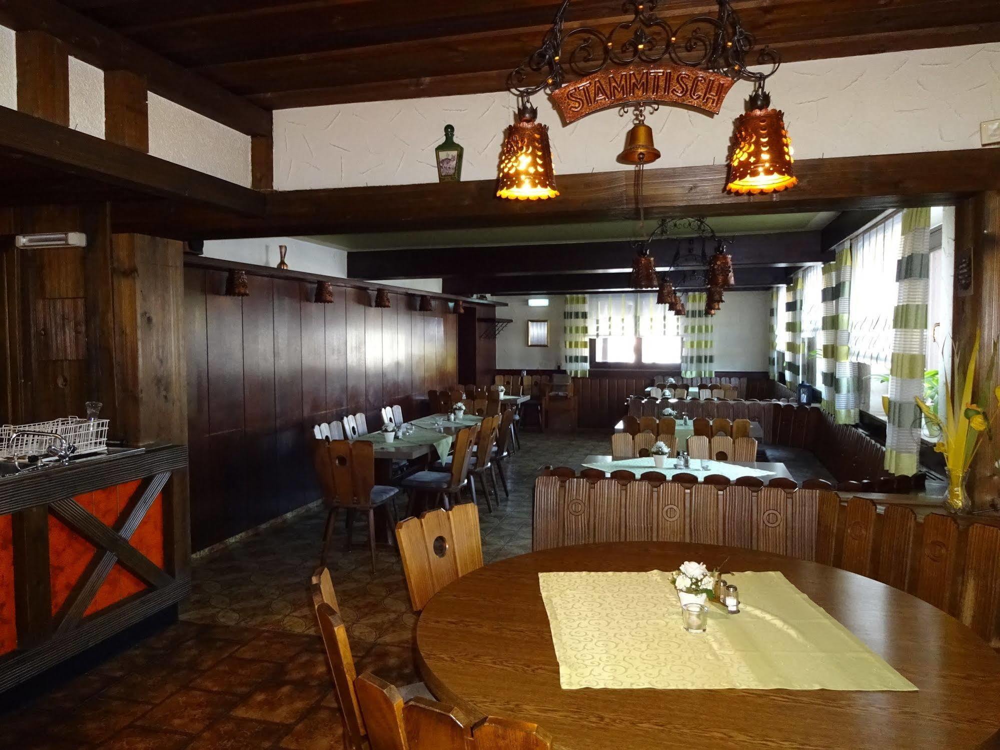 Gasthof Hotel Zum Ross Wertheim Eksteriør billede