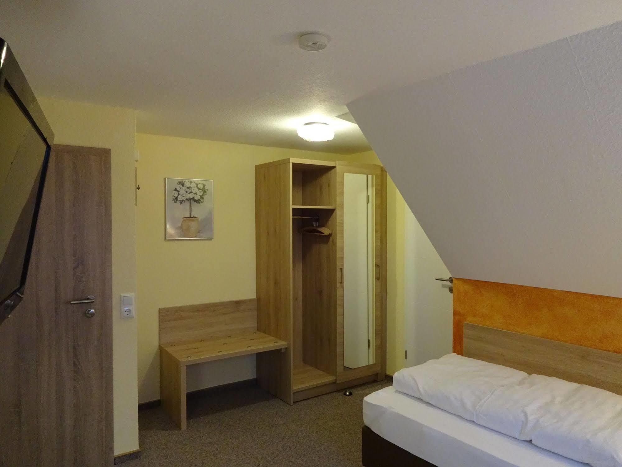 Gasthof Hotel Zum Ross Wertheim Eksteriør billede