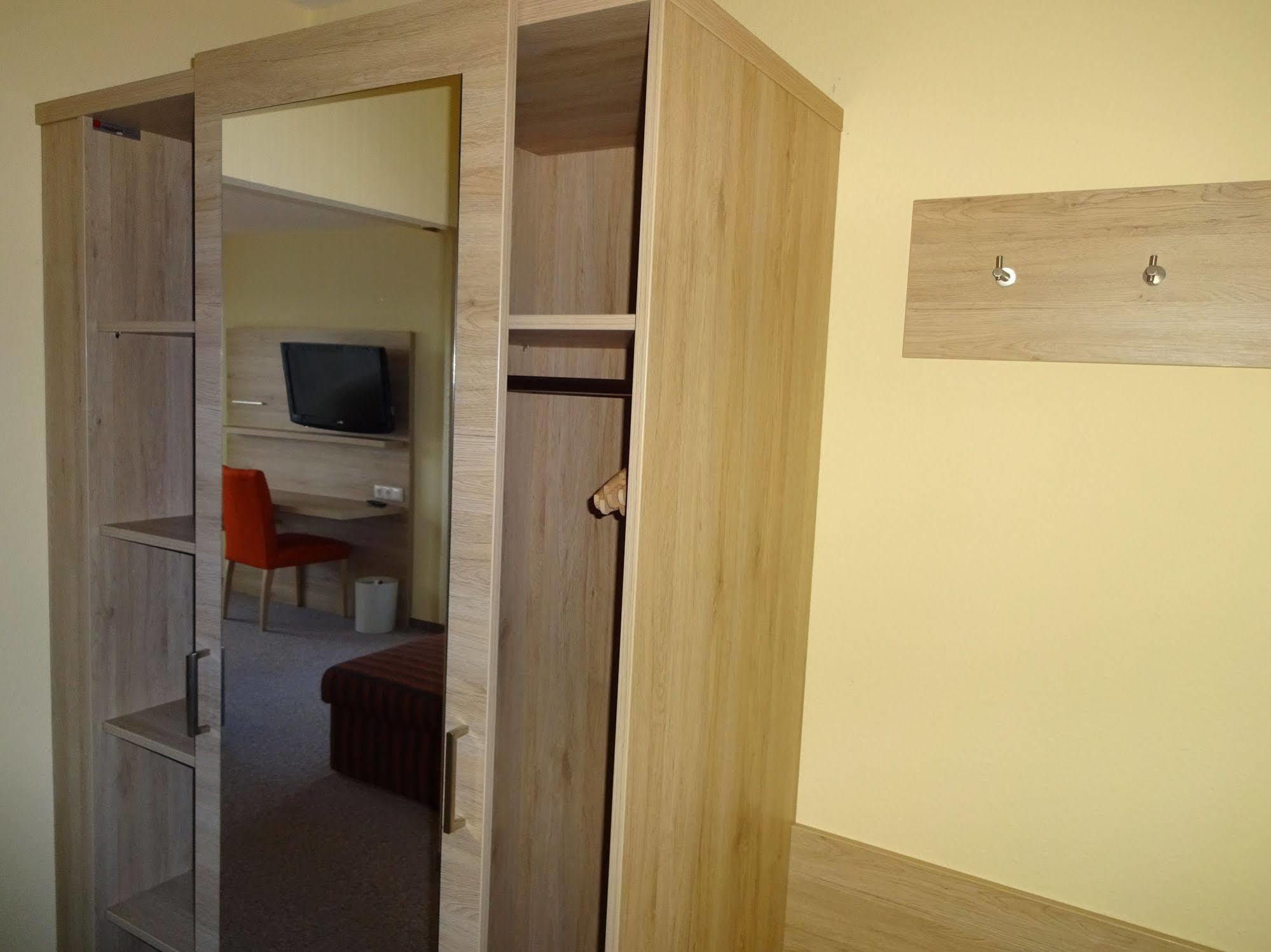 Gasthof Hotel Zum Ross Wertheim Eksteriør billede